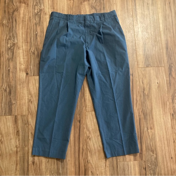 Lands’ End Pants Men's Size 40‎ X 29 Blue Pleated Front Chino Slacks - Picture 1 of 8